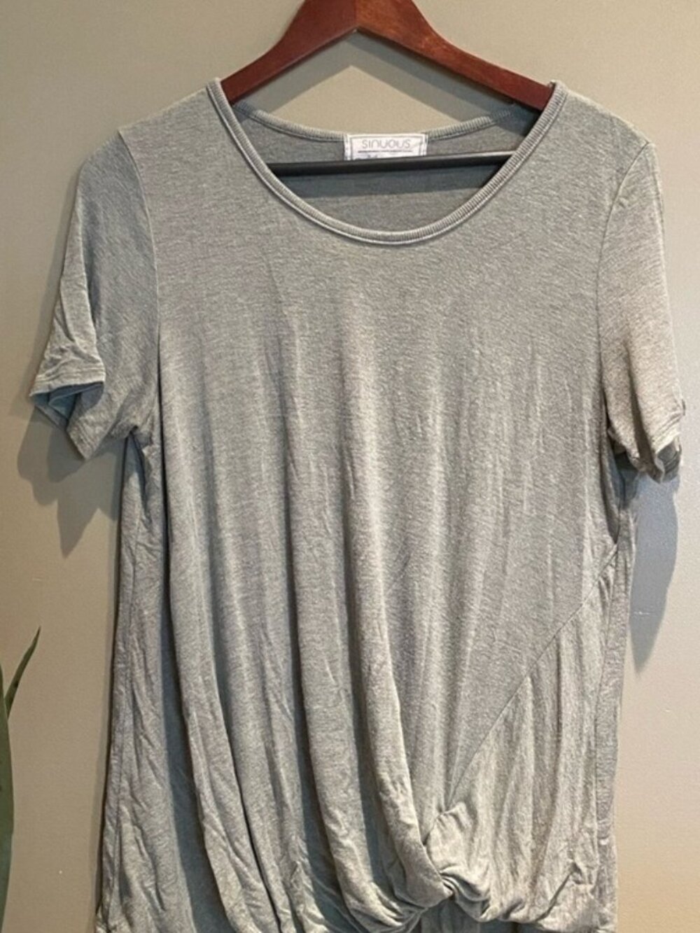 BOTTOM KNOT SPRING TOP